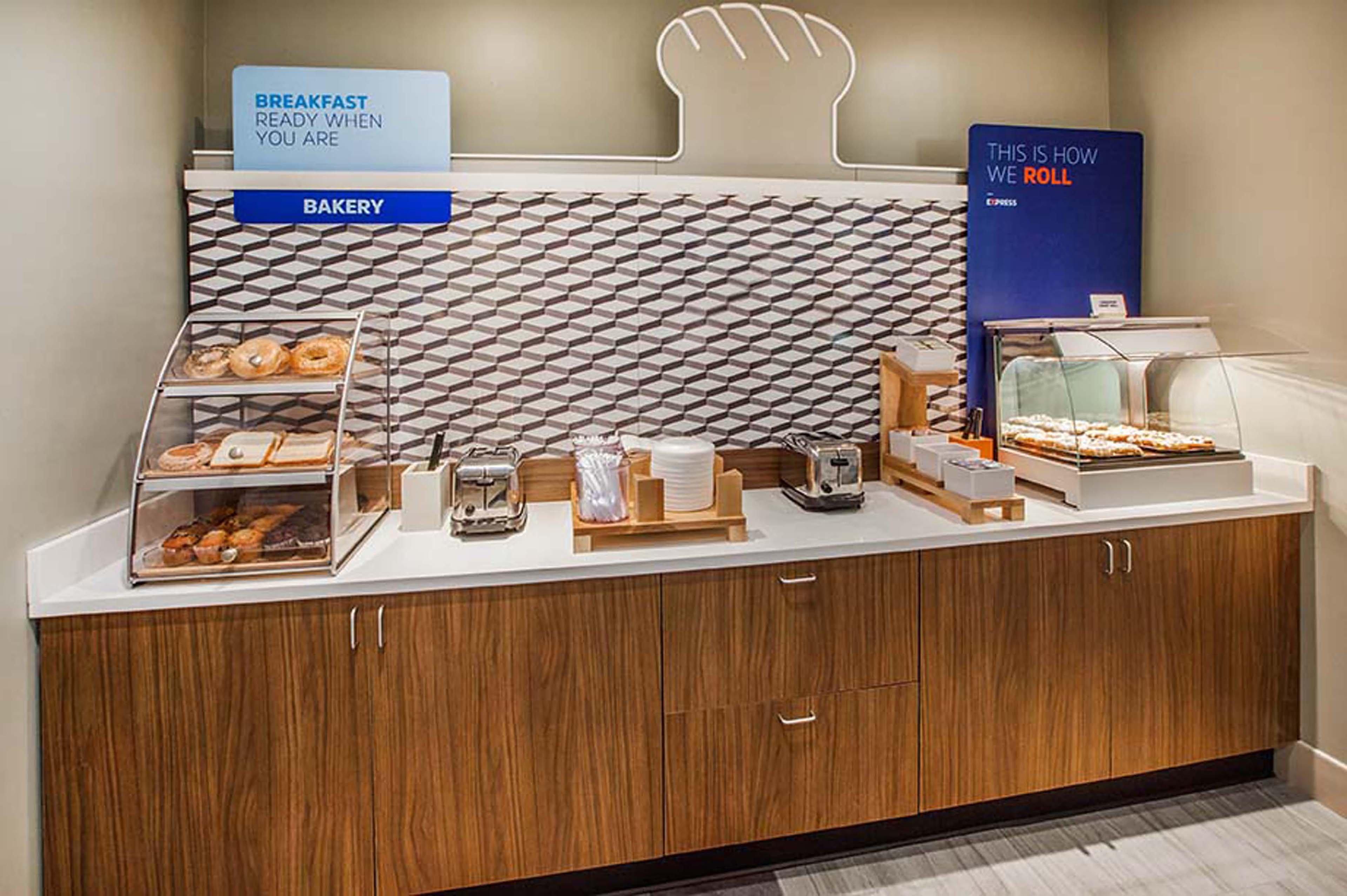 Holiday Inn Express Walnut Creek By Ihg Exterior foto